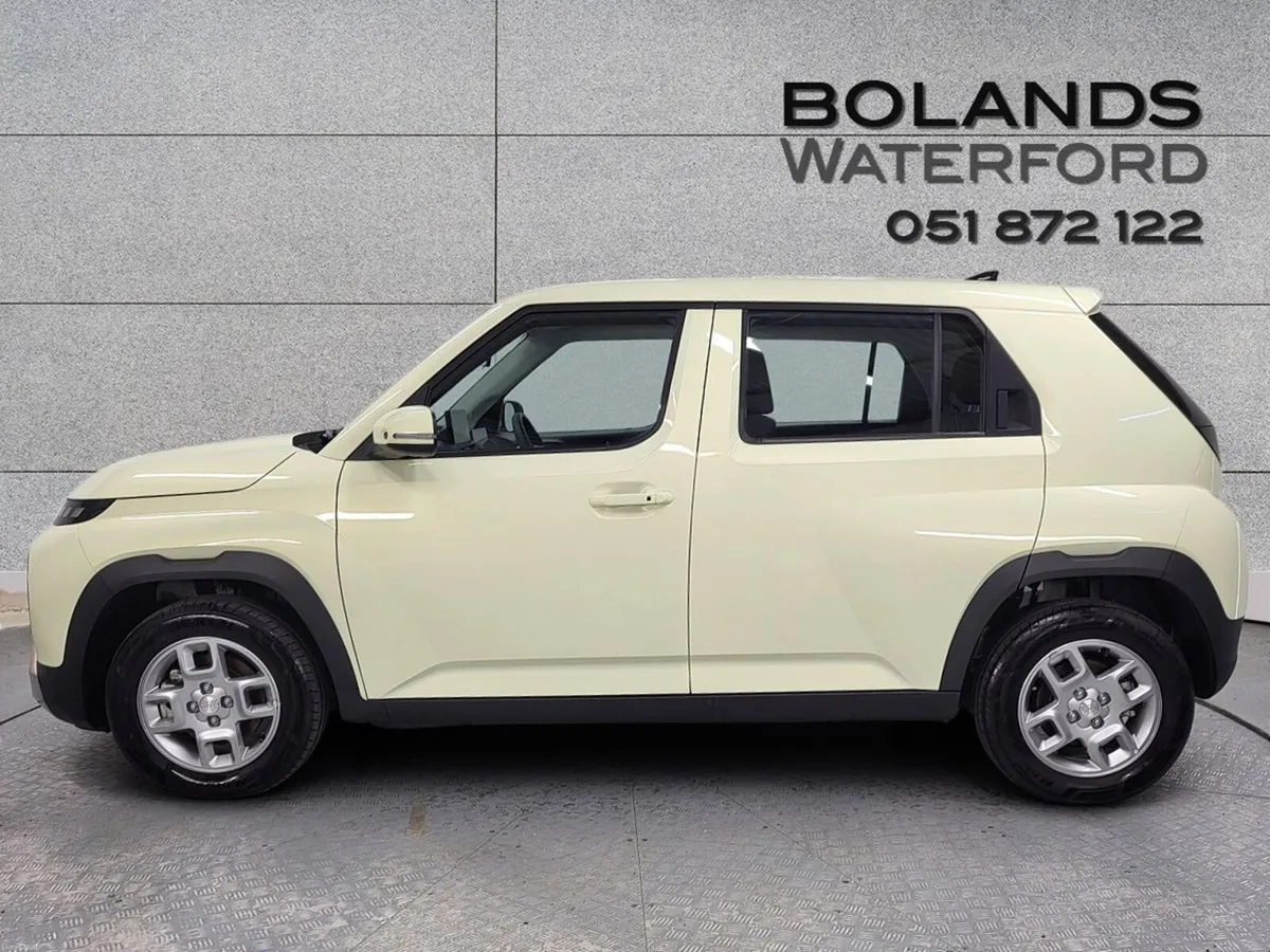 Hyundai INSTER Inster Signature 42 kW Finance From - Image 4