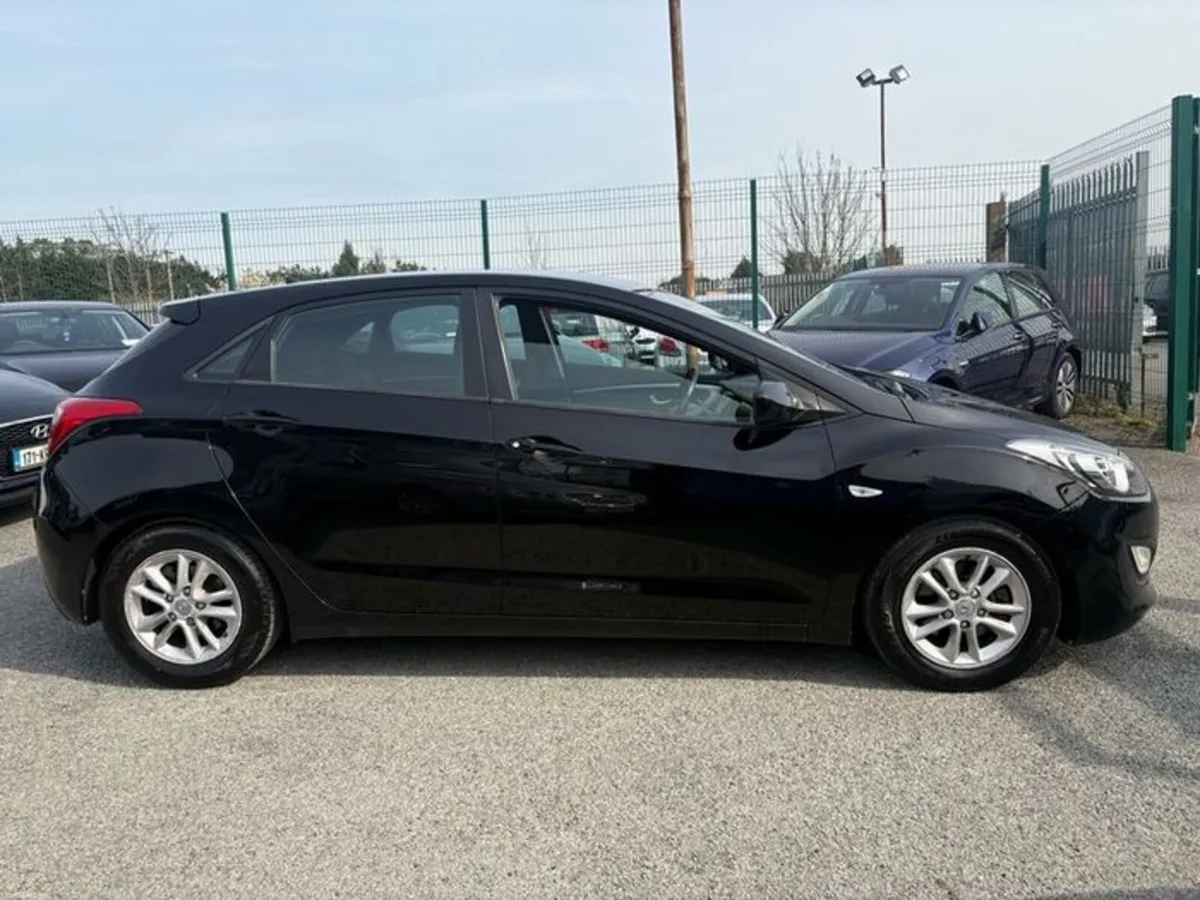 2013 Hyundai I30 1.6L Diesel New NCT 05/2027 - Image 2