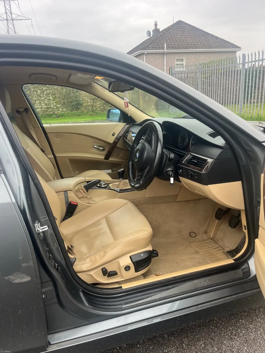 BMW 5-Series 2007 - Image 1