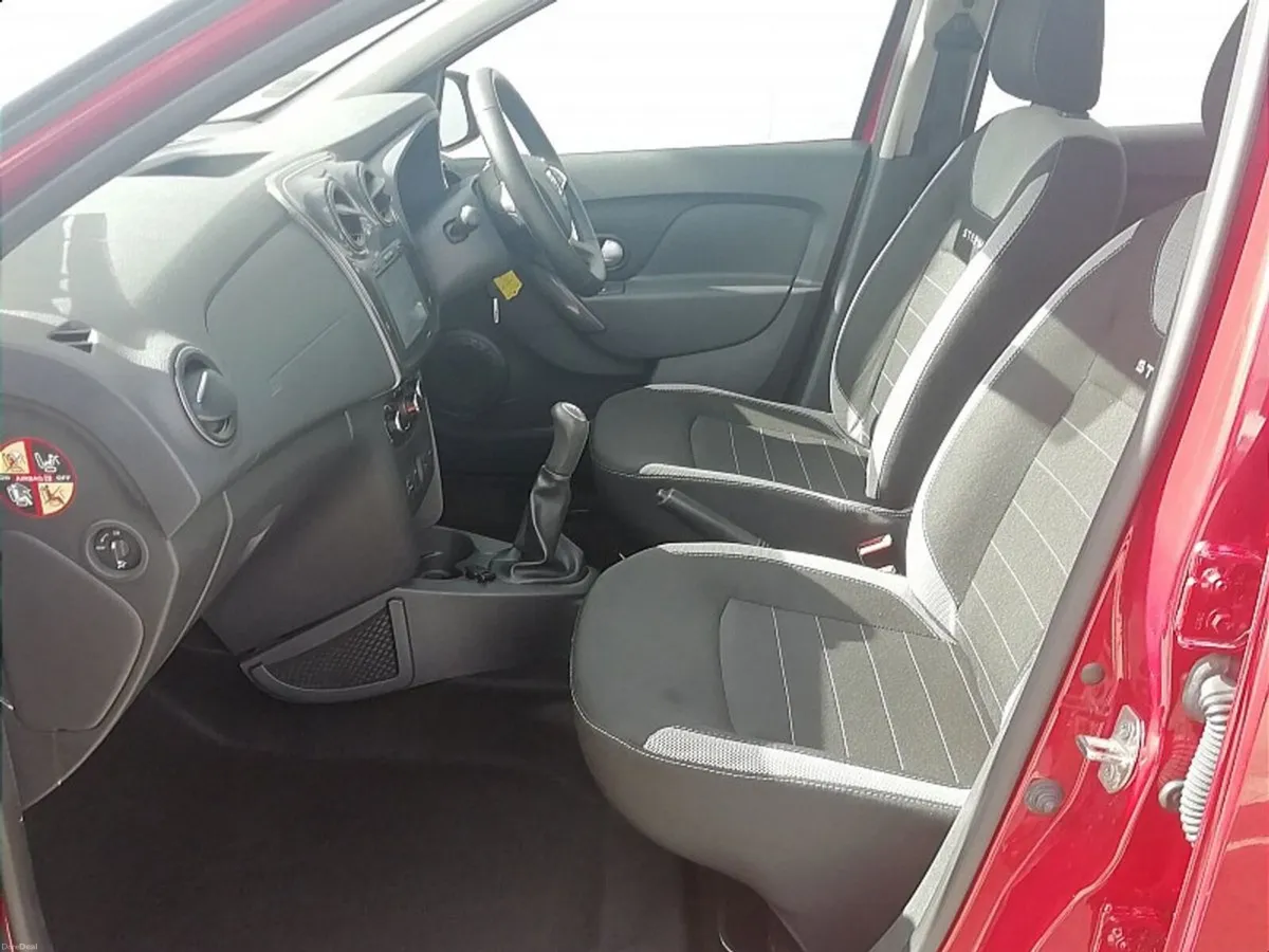 Dacia Sandero Stepway TCe 90 STEPWAY Techroad - Image 4