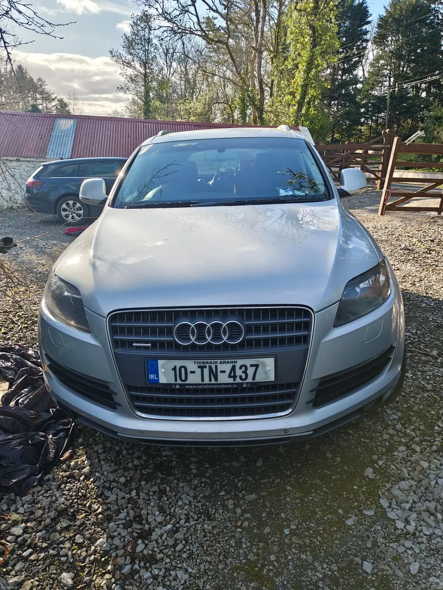 Audi Q7 2010 - Image 1