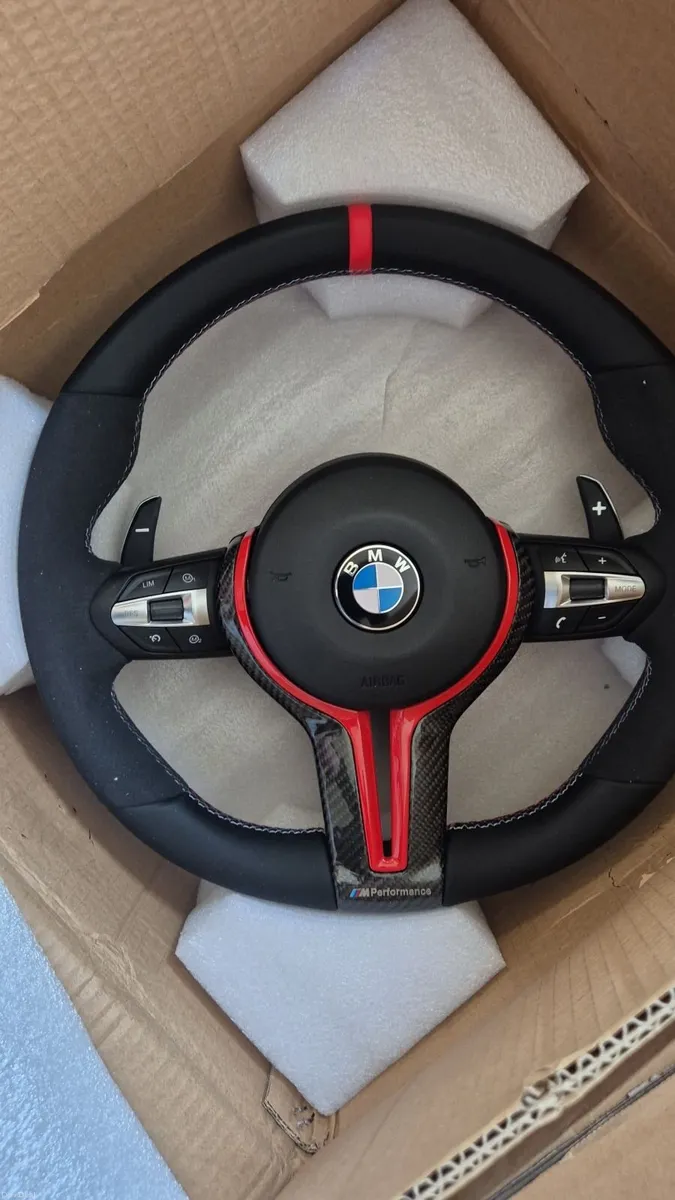 BMW 3-Series 2011 - Image 1