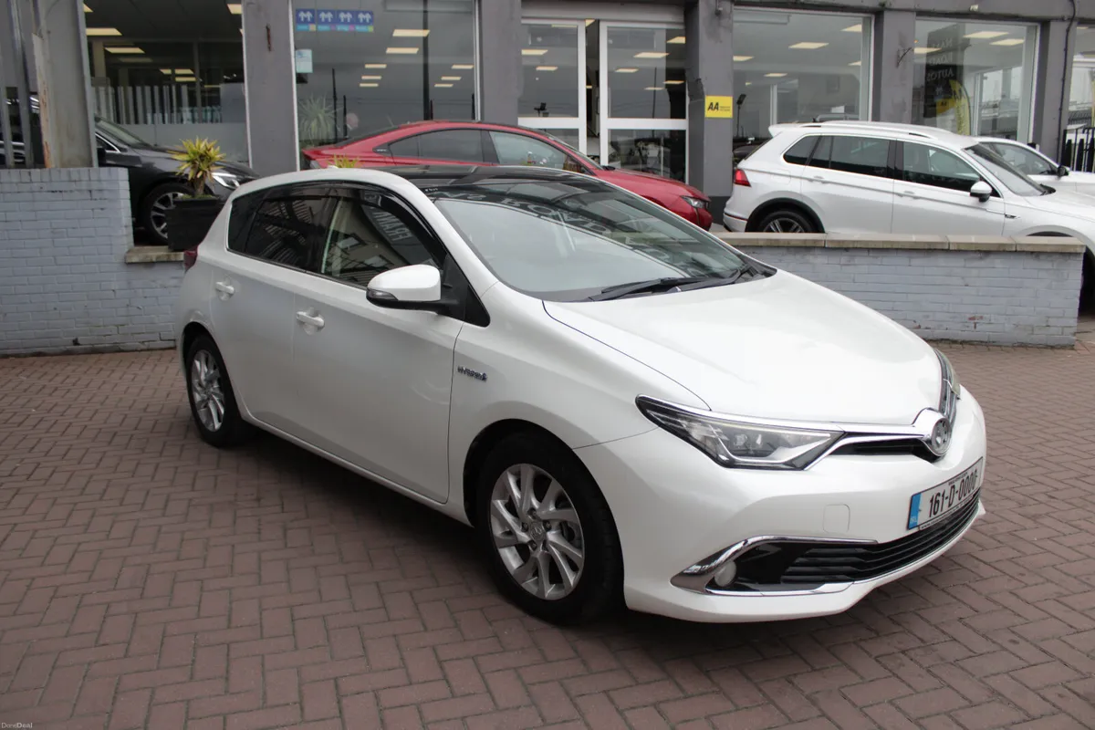 1.8 HYBRID 5DR LUNA HATCHBACK AUTO  //1 OWNER CAR - Image 1