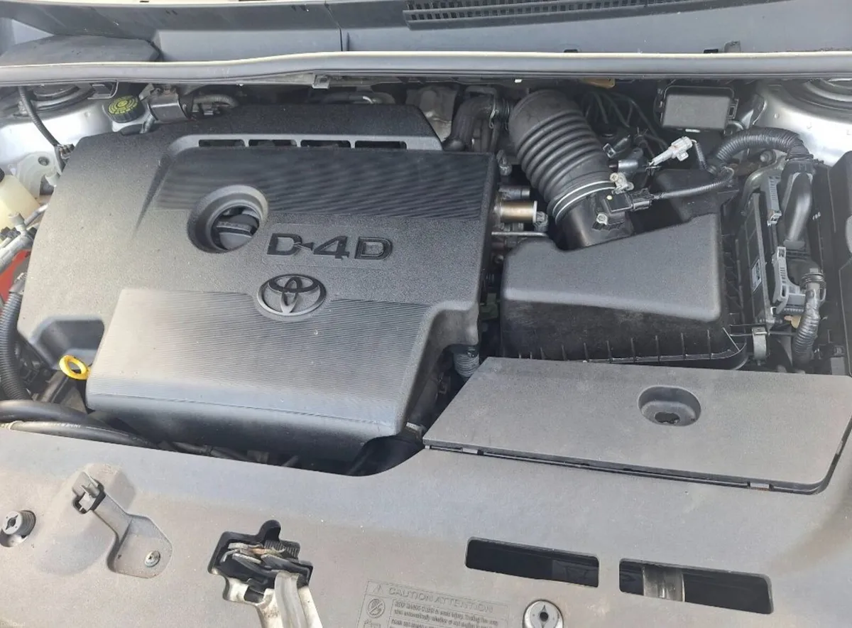 Toyota Verso 2011 - Image 2