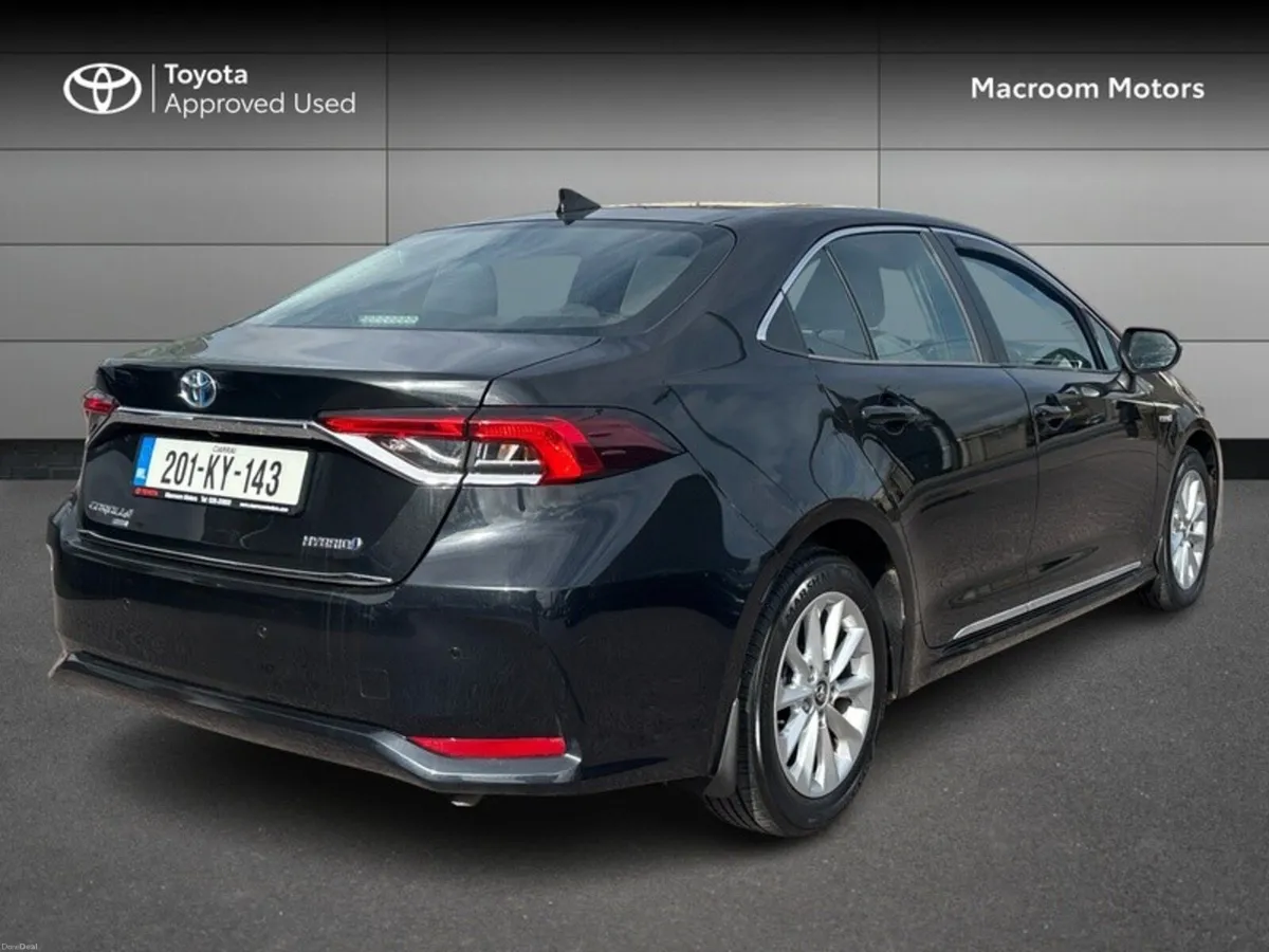 Toyota Corolla COROLLA HYBRID LUNA SAL - Image 2