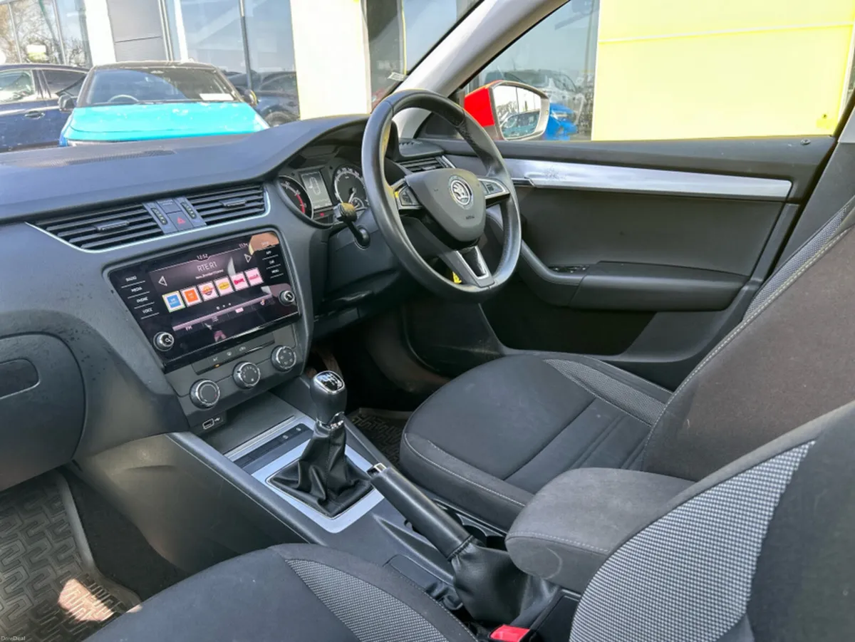Skoda Octavia AMBITION 1.0 TSI 115HP 4DR - Image 3