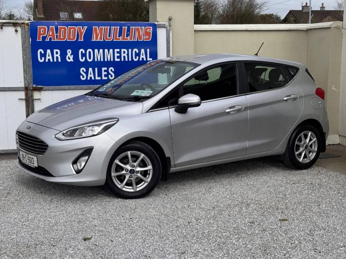 Ford Fiesta TITANIUM 1.5 TDCI 85PS 6 6SPEED 4 - Image 4