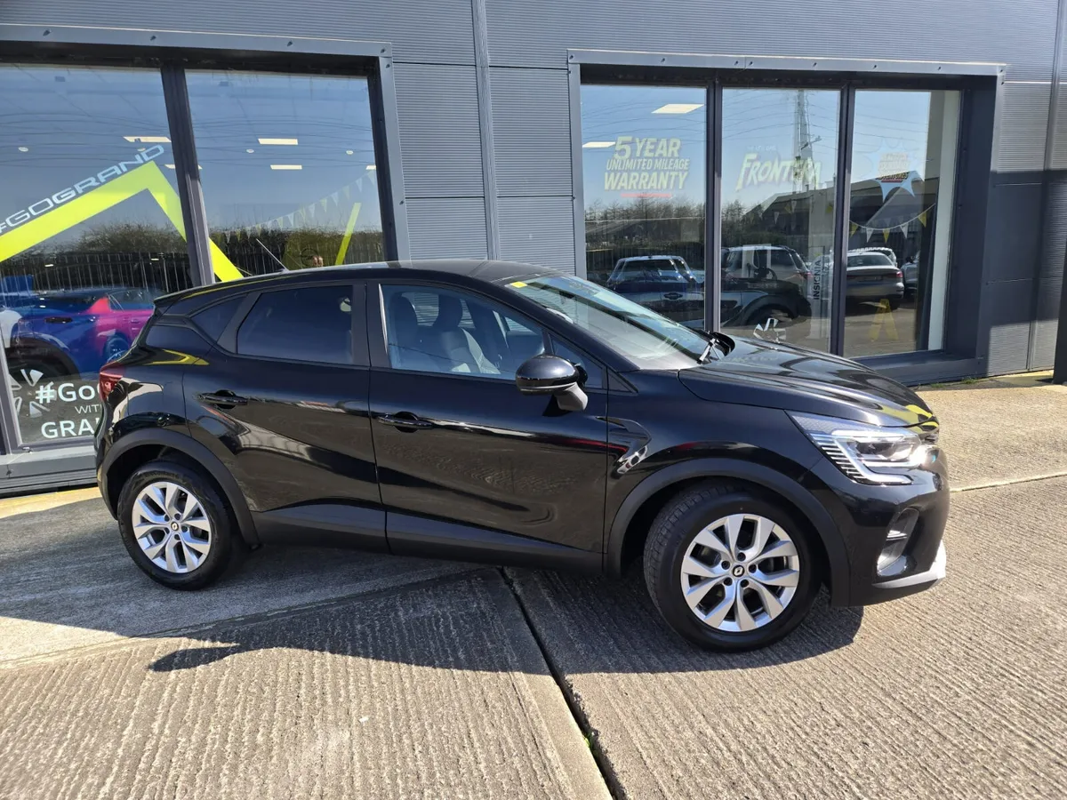 Renault Captur 1.0 TCe 90 Full Iconic - Image 2