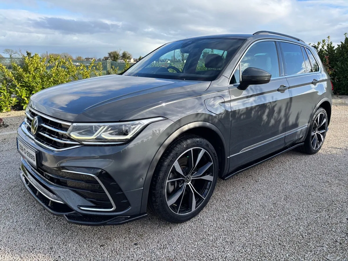 TIGUAN 1.4 TSI PHEV R-LINE DSG 245PS HYBRID FSH - Image 1