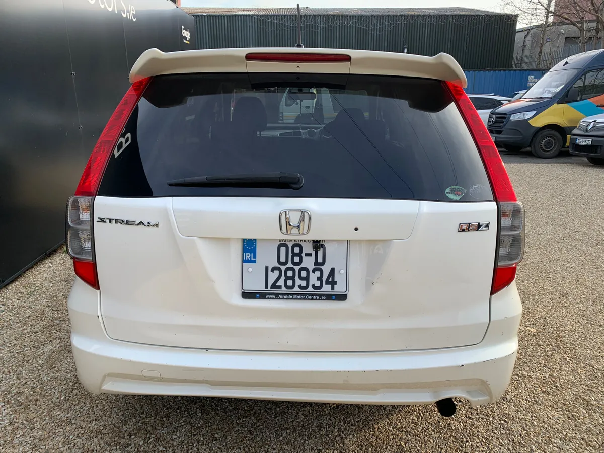 HONDA STREAM 1.8I AUTOMATIC 7 SEATER RSZ - Image 4
