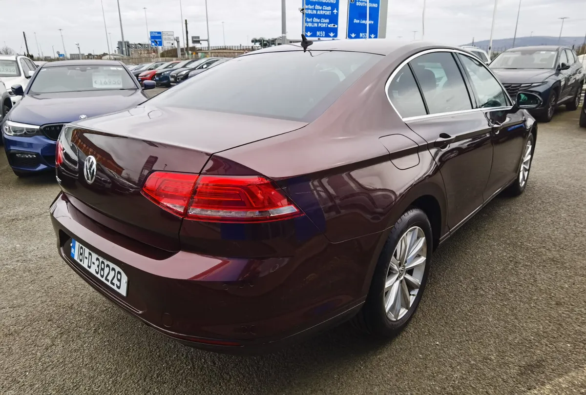 VOLKSWAGEN PASSAT 2.0TDI COMFORTLINE 150BHP - Image 5