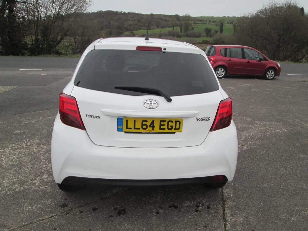 2014  TOYOTA  YARIS  1.4  D-4D  ICON  5DR - Image 6