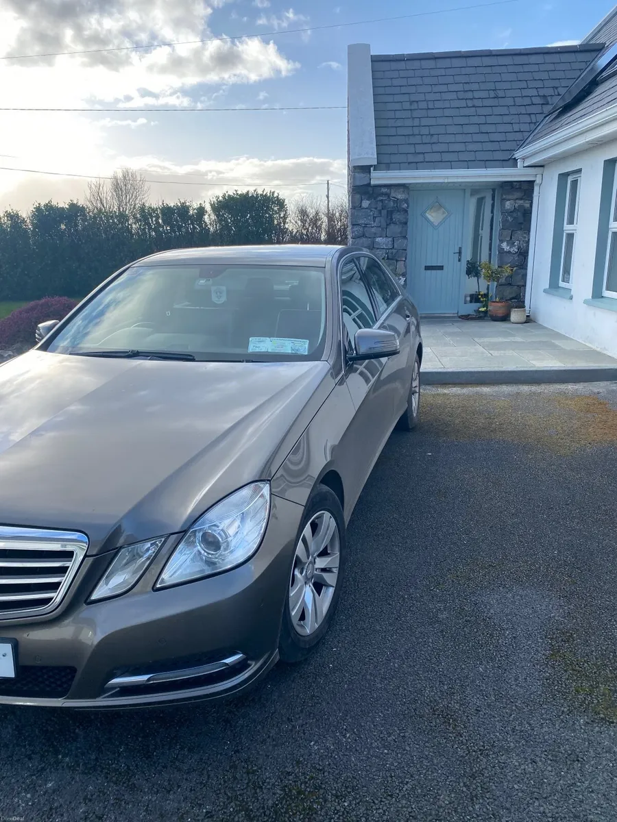 Mercedes-Benz E-Class 2013 - Image 1