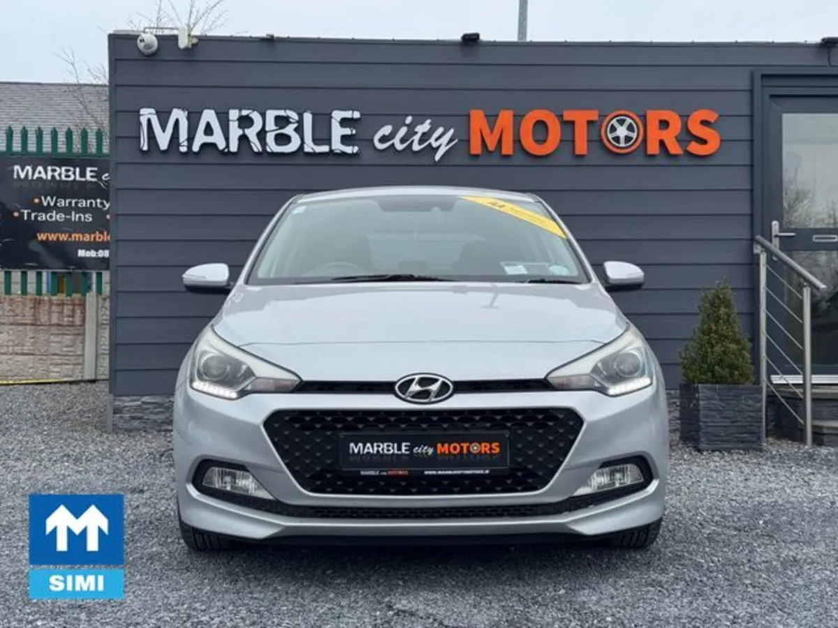 Hyundai i20 Petrol Deluxe 5DR - Image 3