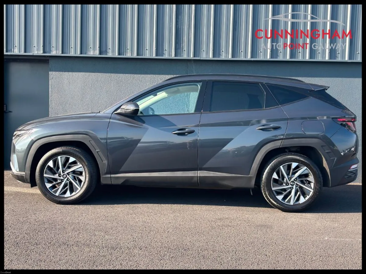 Hyundai Tucson 2WD Executive Diesel - Image 4