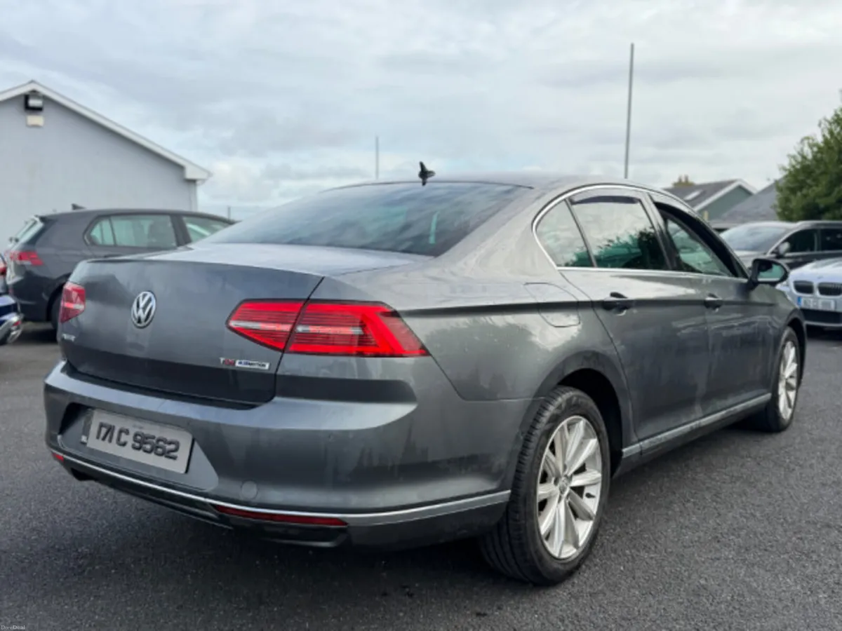 Volkswagen Passat HL BE 1.6tdi M6F 120HP 4DR - Image 4