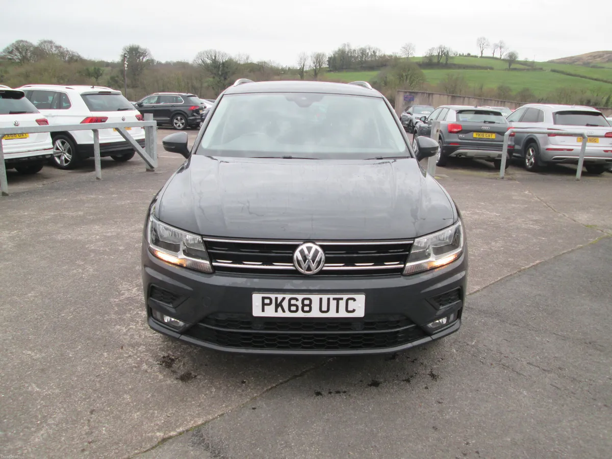 2018  VOLKSWAGEN  TIGUAN  2.0  TDI  SE  NAV  5DR - Image 3