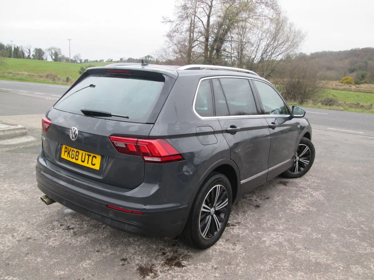 2018  VOLKSWAGEN  TIGUAN  2.0  TDI  SE  NAV  5DR - Image 4