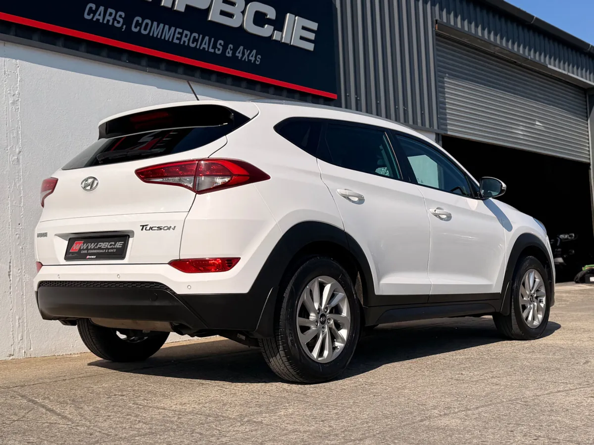 Hyundai Tucson  1.7Crdi Comfort Plus 111,000k 2017 - Image 4