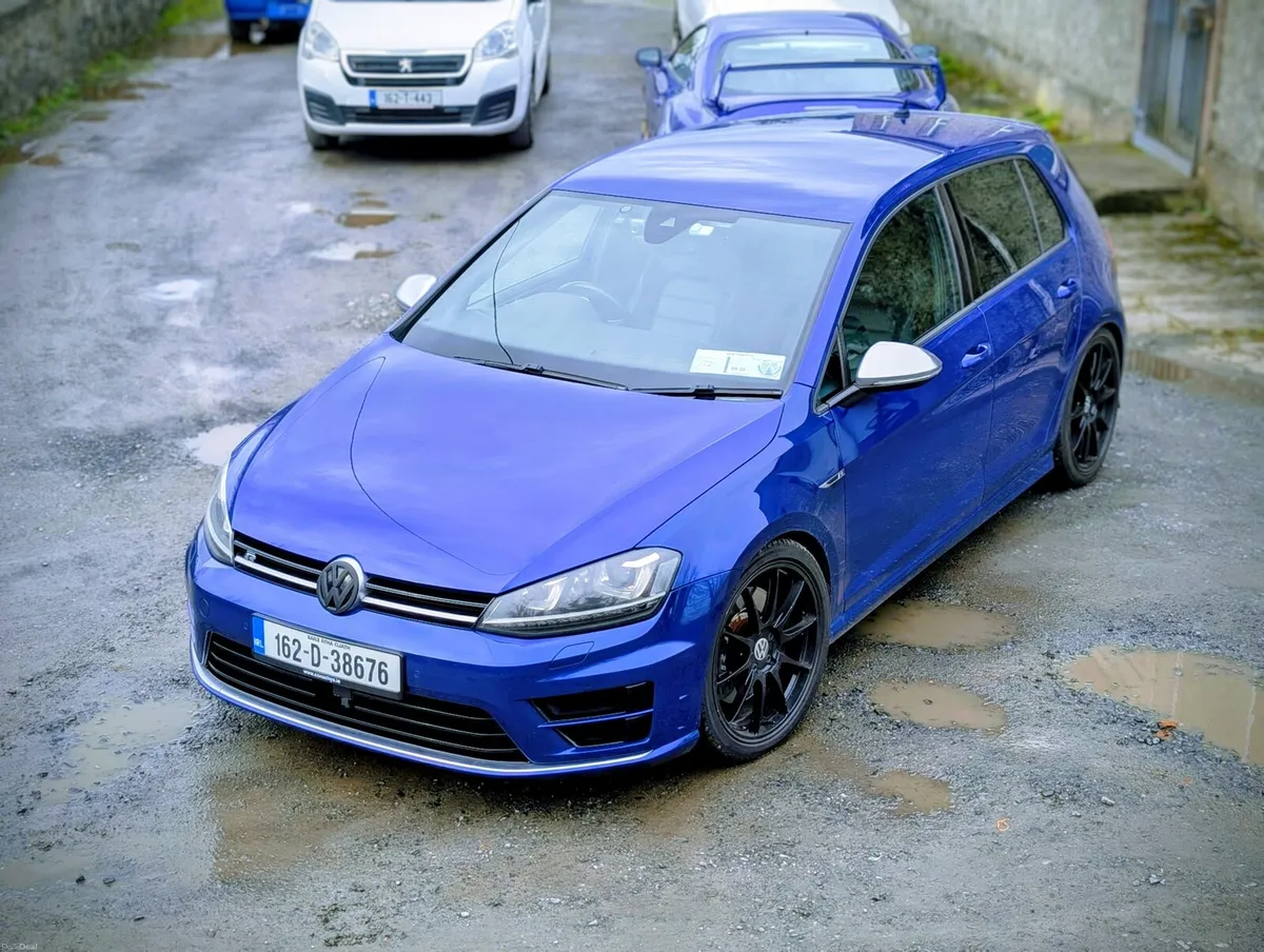 Volkswagen Golf R 4MOTION DSG - Image 1