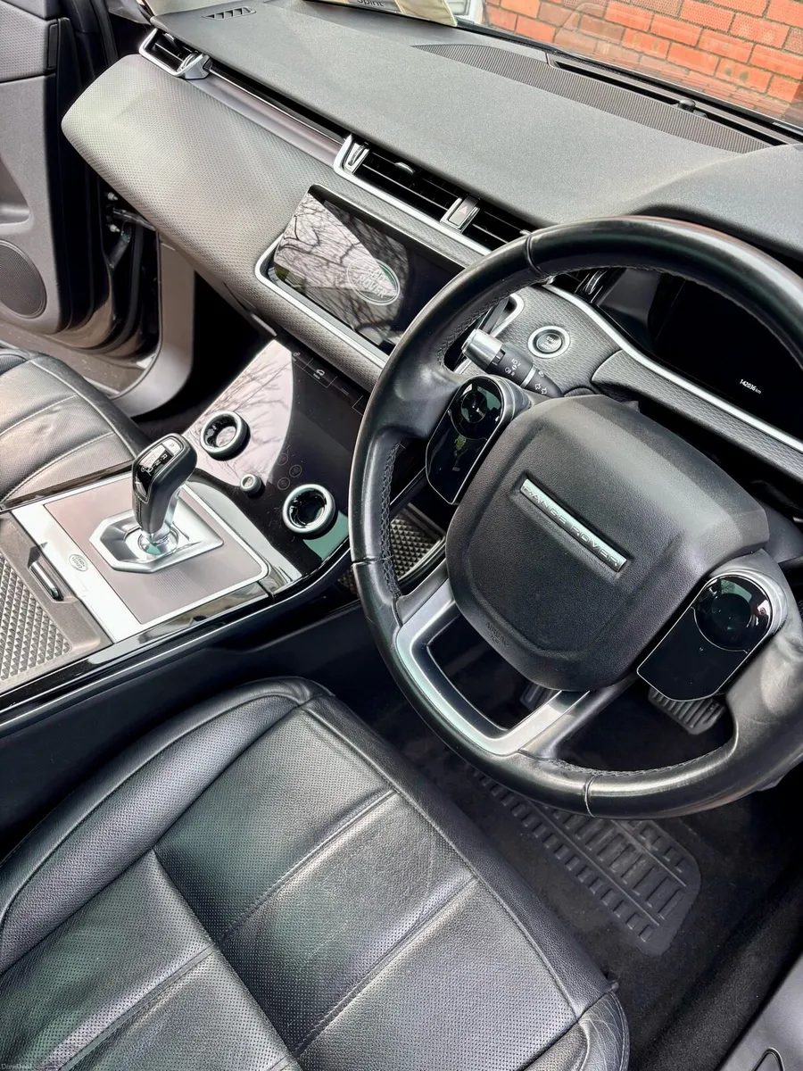 192 Land Rover Range Rover Evoque EVO 2.0  I4 AUTO - Image 4