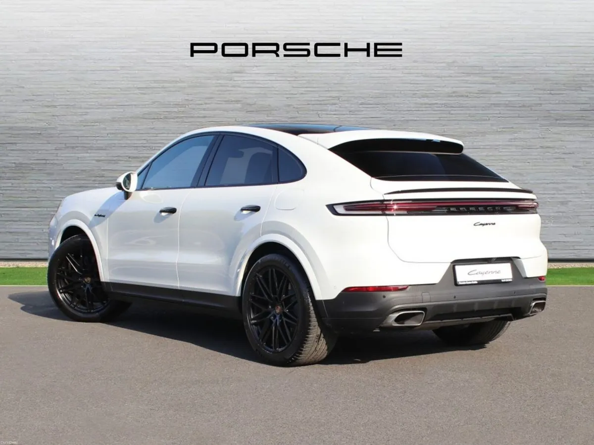 Porsche Cayenne Coupe E-Hybrid (New) - Image 2