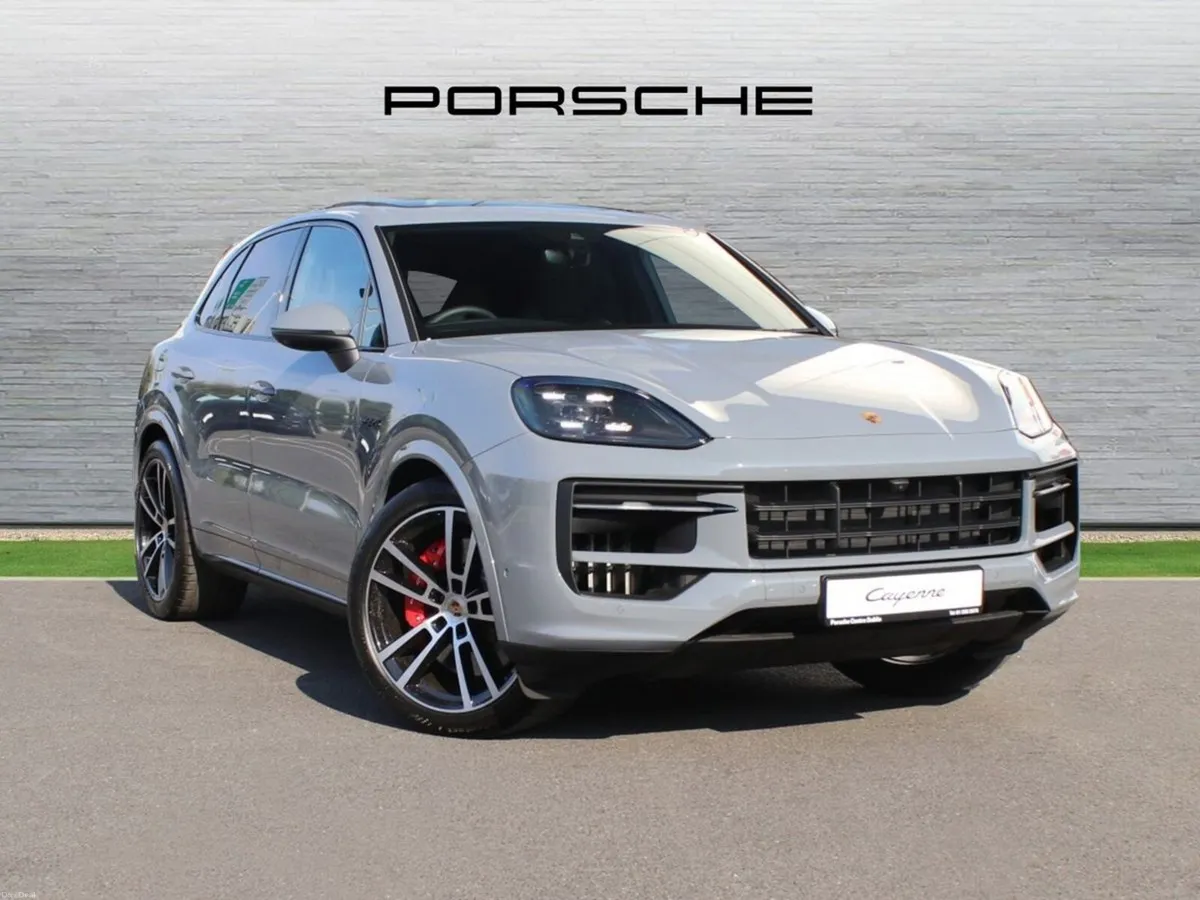 Porsche Cayenne S E-Hybrid (New) - Image 1