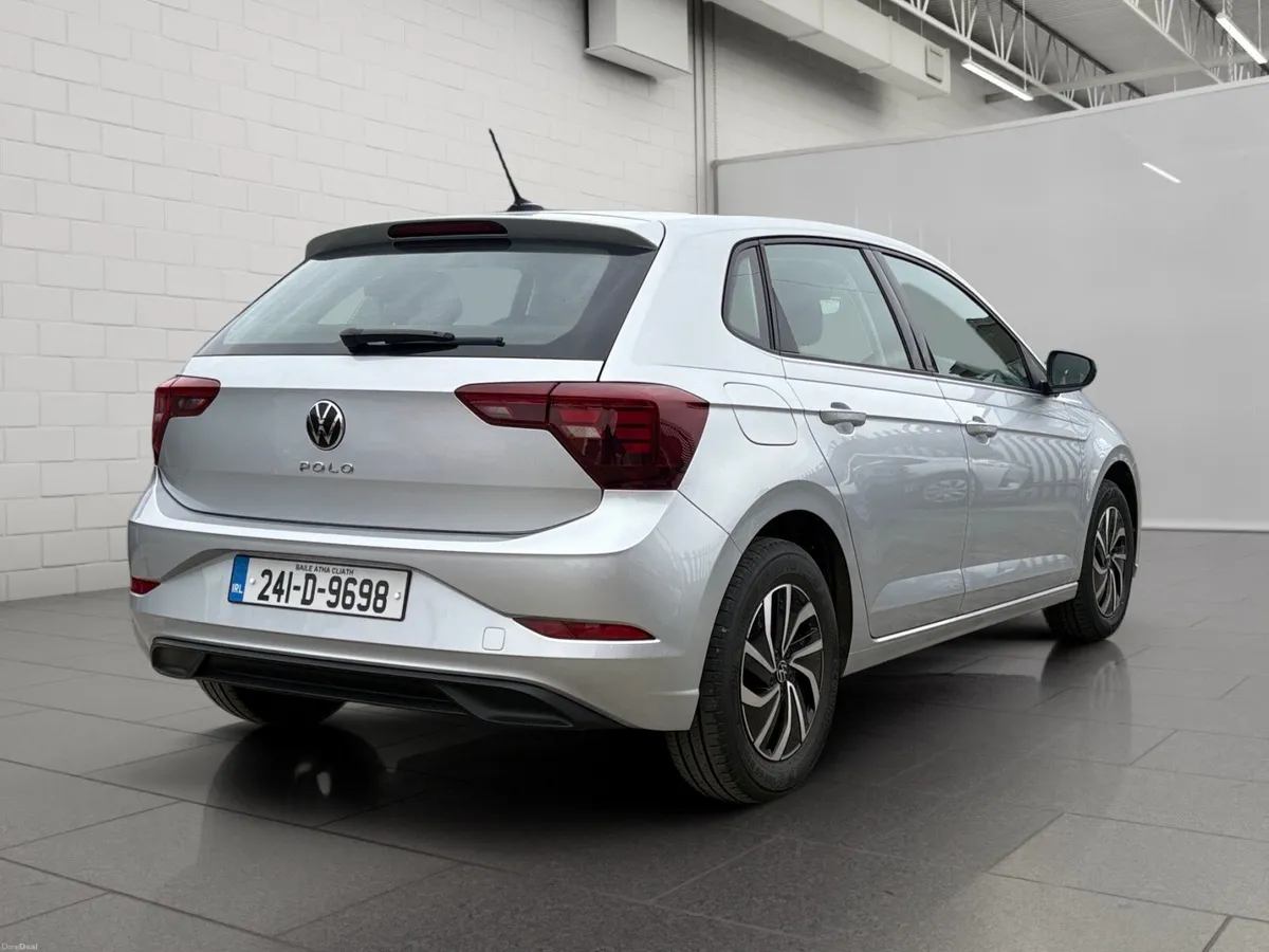 Volkswagen Polo 2024 1.0 TSI Life - Image 5