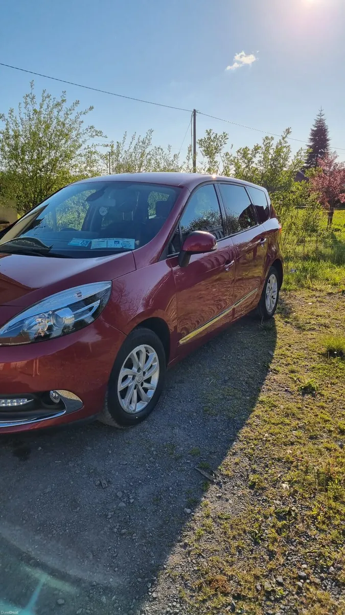2012 Renault Grand Scenic - Image 3
