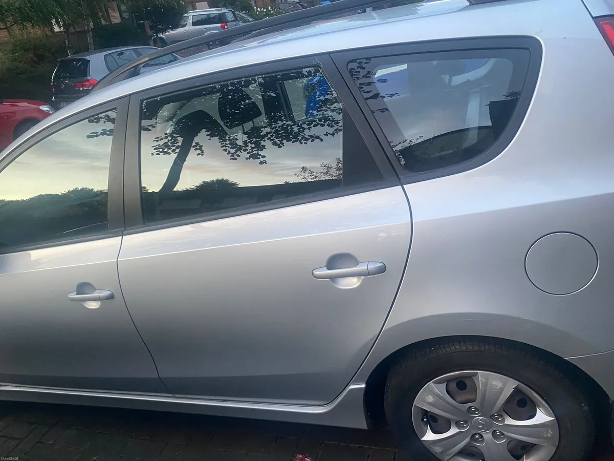 2012 Hyundai i30 1.6 diesel - Image 2
