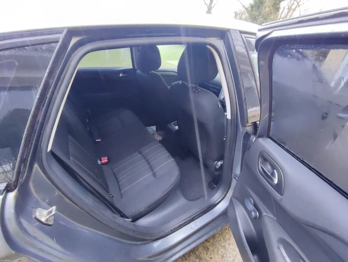Citroen C4 2011 - Image 2