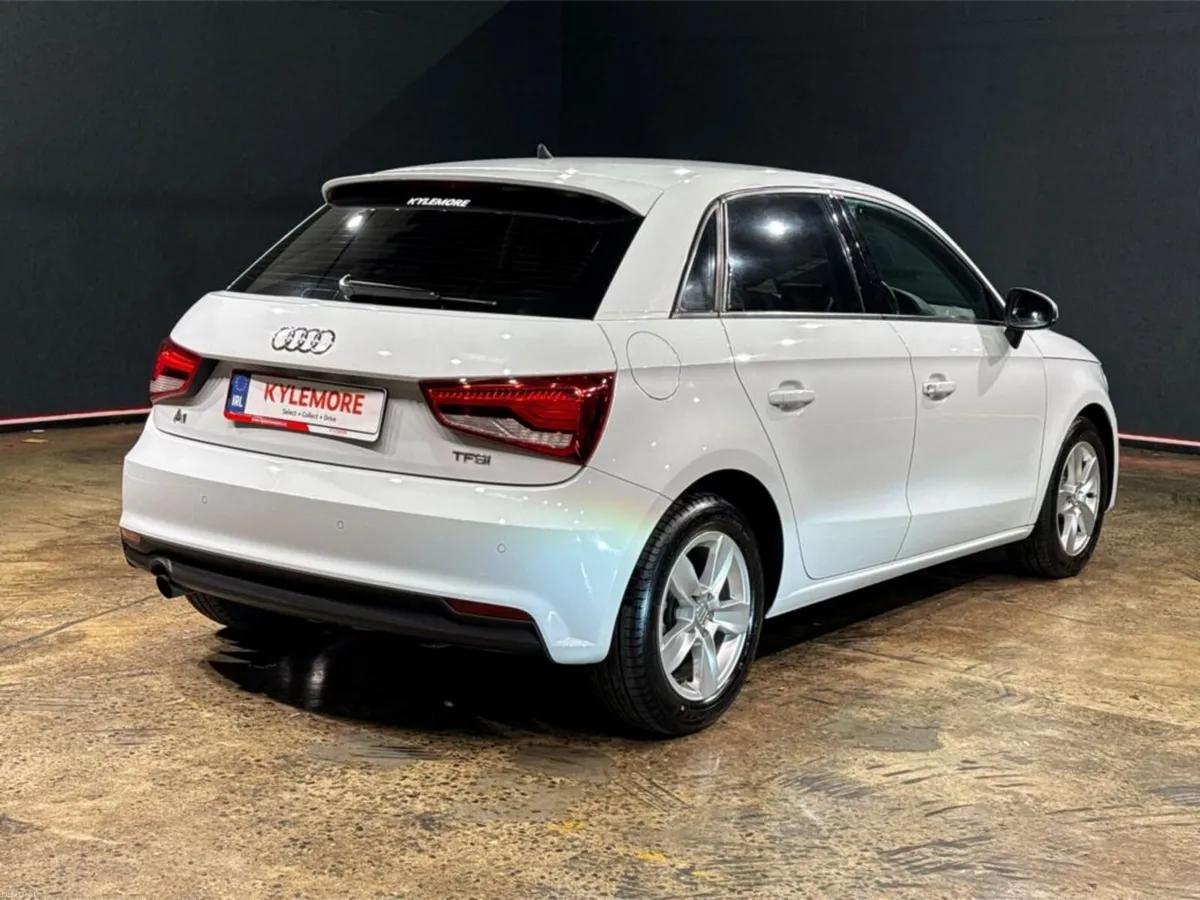 Audi A1 1.0 TFSI - FACTORY ALLOYS - PUSH START/STO - Image 4