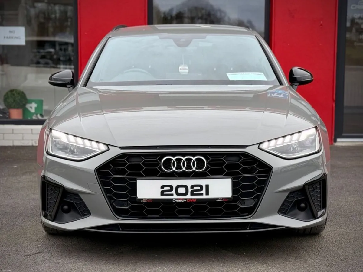 Audi A4 AVANT TDI S LINE BLACK EDITION // 12 MONTH - Image 2