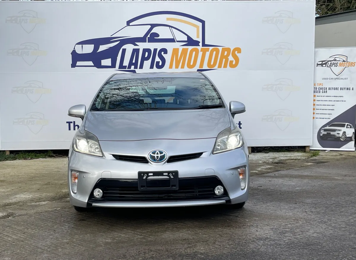Toyota Prius 2013  1.8 petrol Hybrid - Image 4
