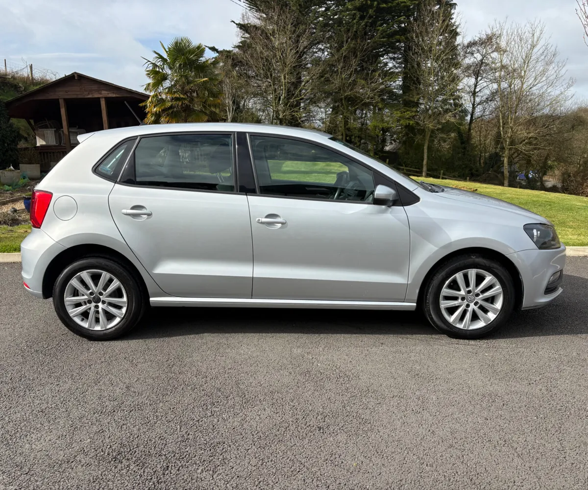 2015 Volkswagen Polo 1.0 Manual Low Km - Image 3