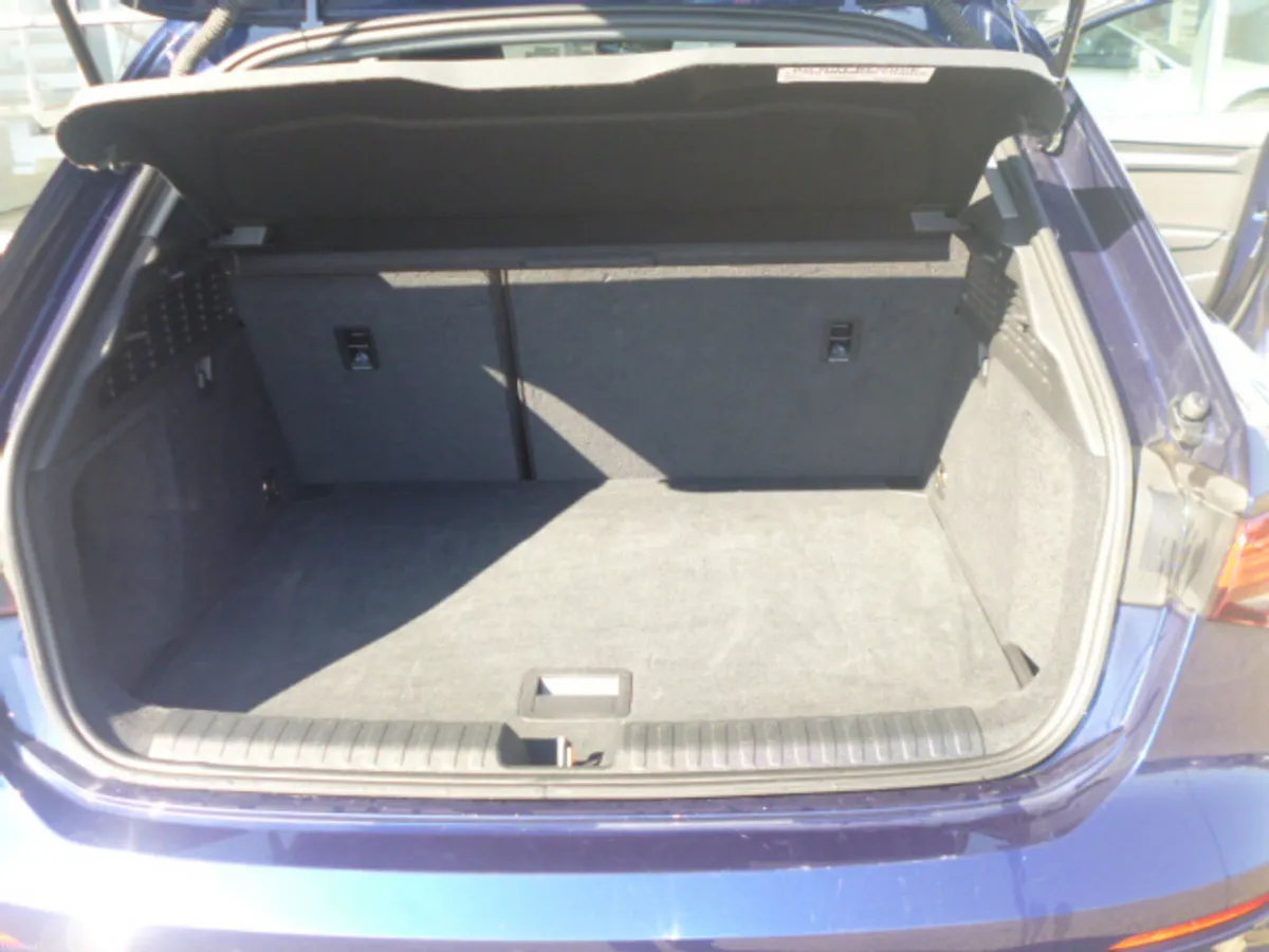 Audi A3 SE Sportback 2.0L 116HP 2024 - Image 4