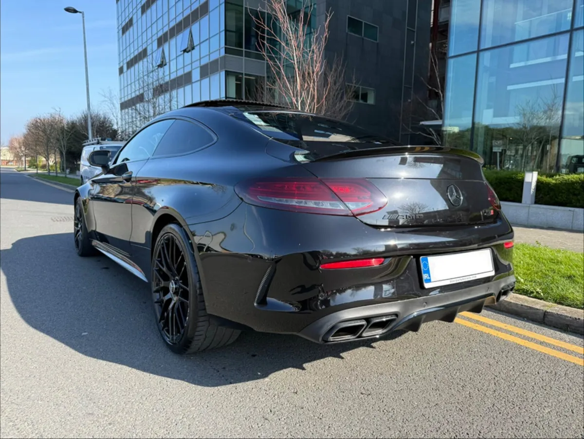 Mercedes-Benz C-Class C63 S AMG - Image 3