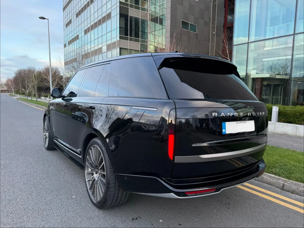 Land Rover Range Rover HSE D350 - Huge Spec - Low - Image 3