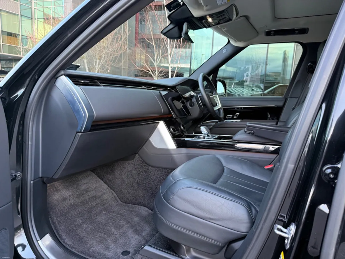 Land Rover Range Rover HSE D350 - Huge Spec - Low - Image 5