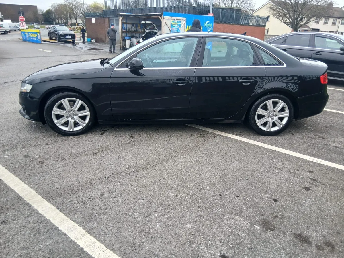 Audi A4 2.0 Taxed Tested black leather - Image 3
