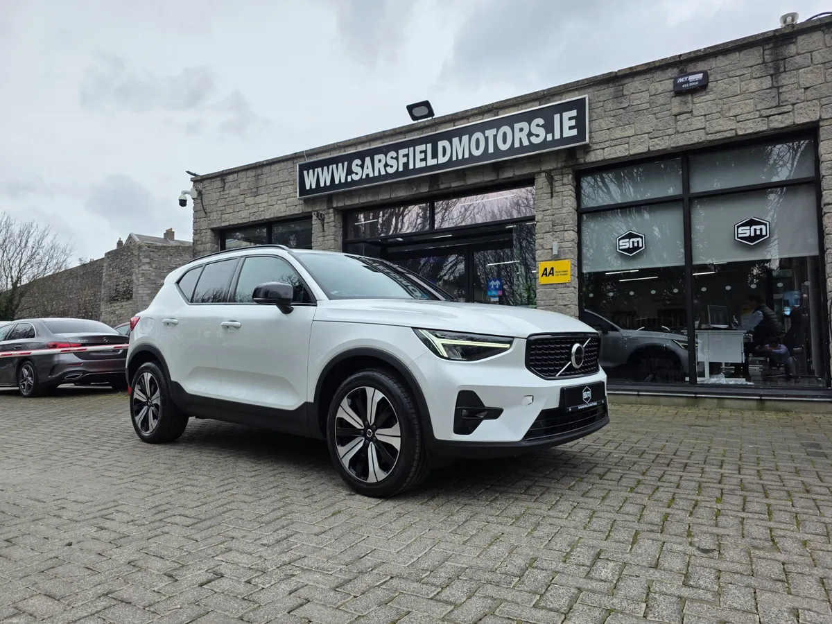 2022 VOLVO XC40 RECHARGE PLUS. - Image 1