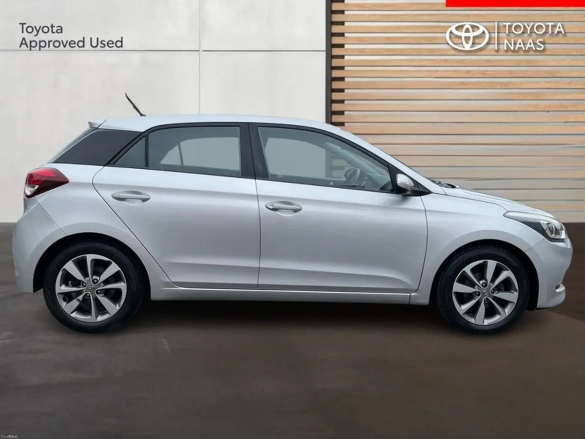 Hyundai i20 ACTIVE DELUXE 5DR - Image 3