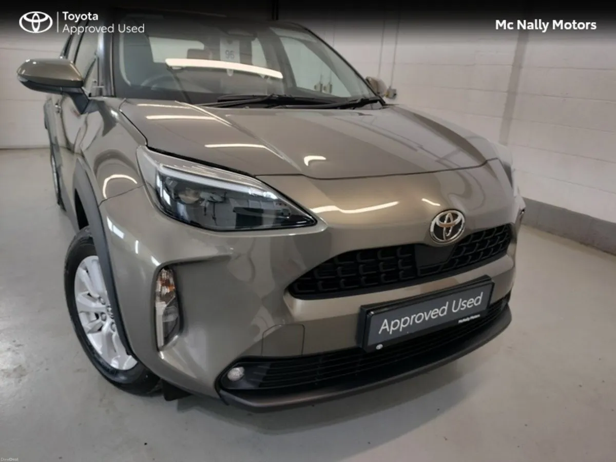 Toyota Yaris Cross 242 REG LUNA LOW KMS - Image 1