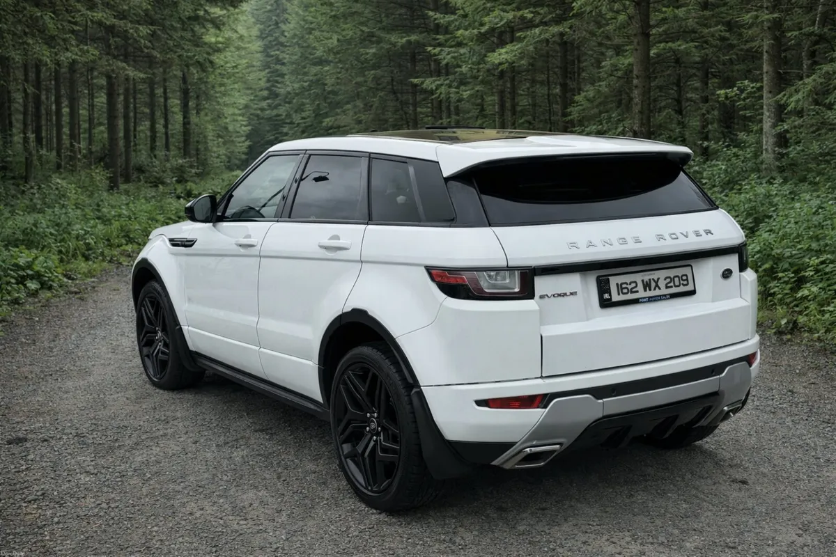 162 RANGE ROVER EVOQUE 2.0D AUTO -  HIGH SPEC = - Image 2