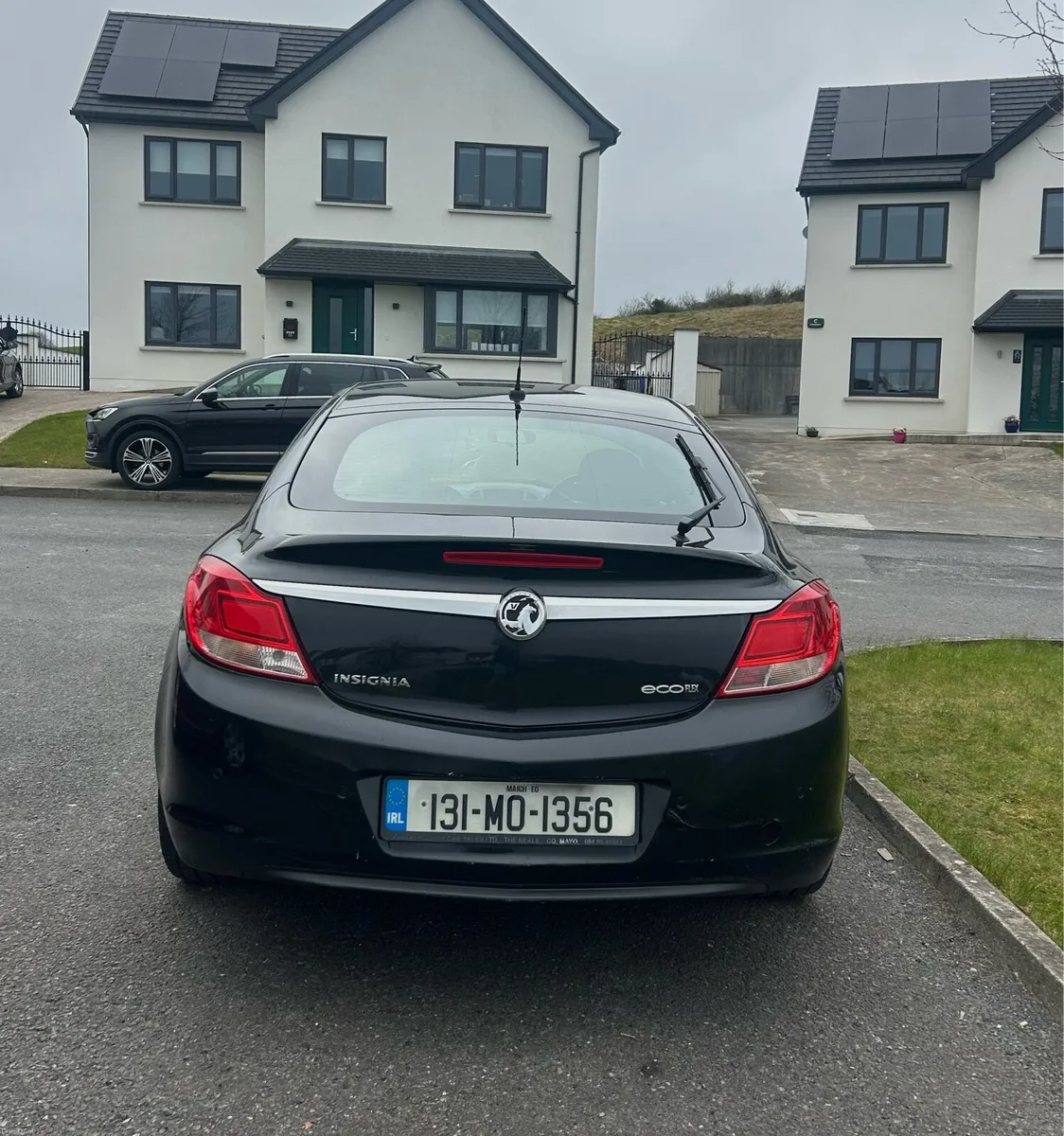 131 Vauxhall Insignia NCT 12/26 - Image 3