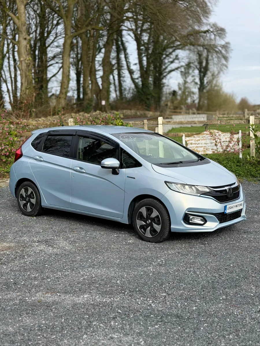 Honda Fit 2019 | 1.5 HYBRID AUTOMATIC | 55,000KM - Image 4
