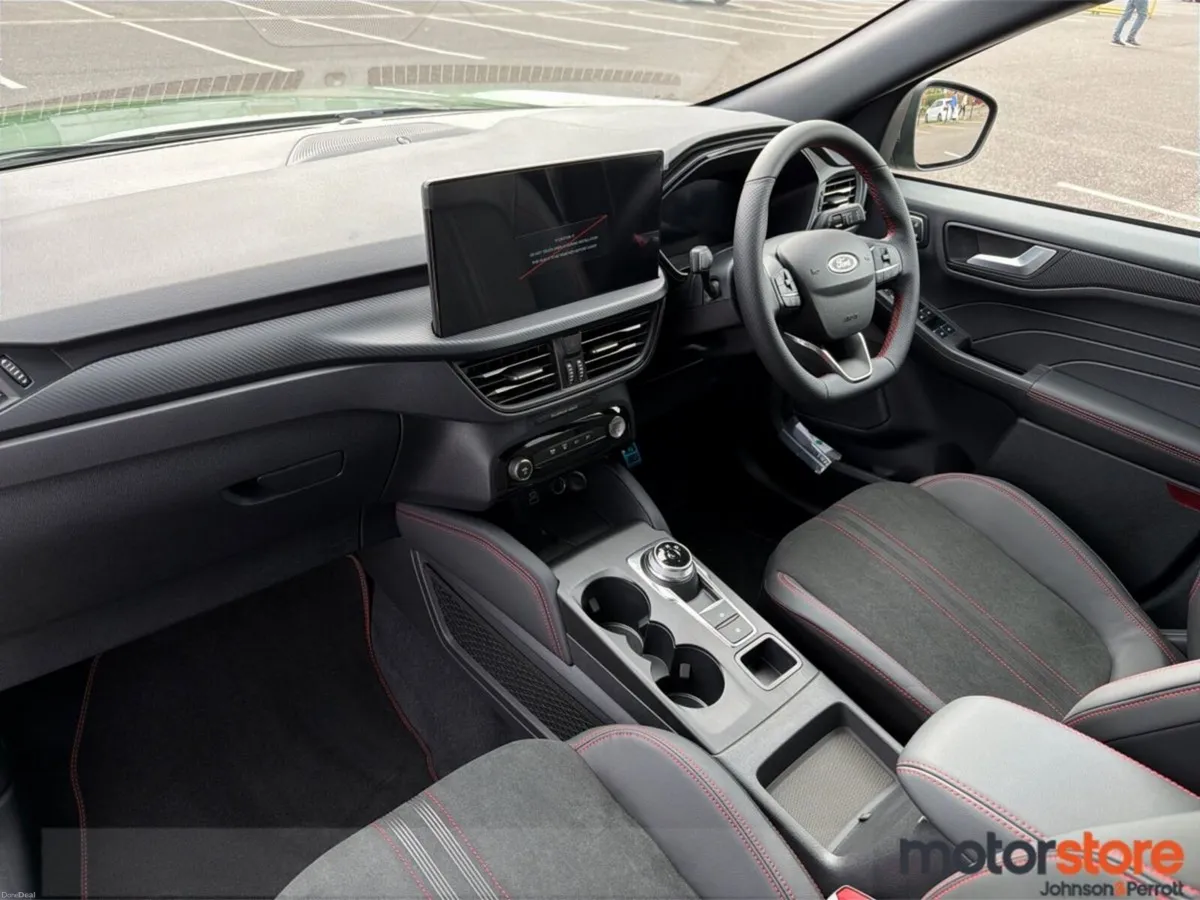 Ford Kuga ST Line X 2.5 Plug-in Hybrid - Image 3