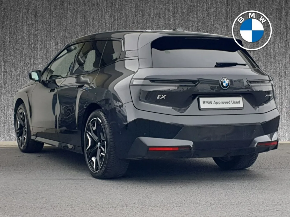 BMW iX xDrive40 M Sport - Image 2