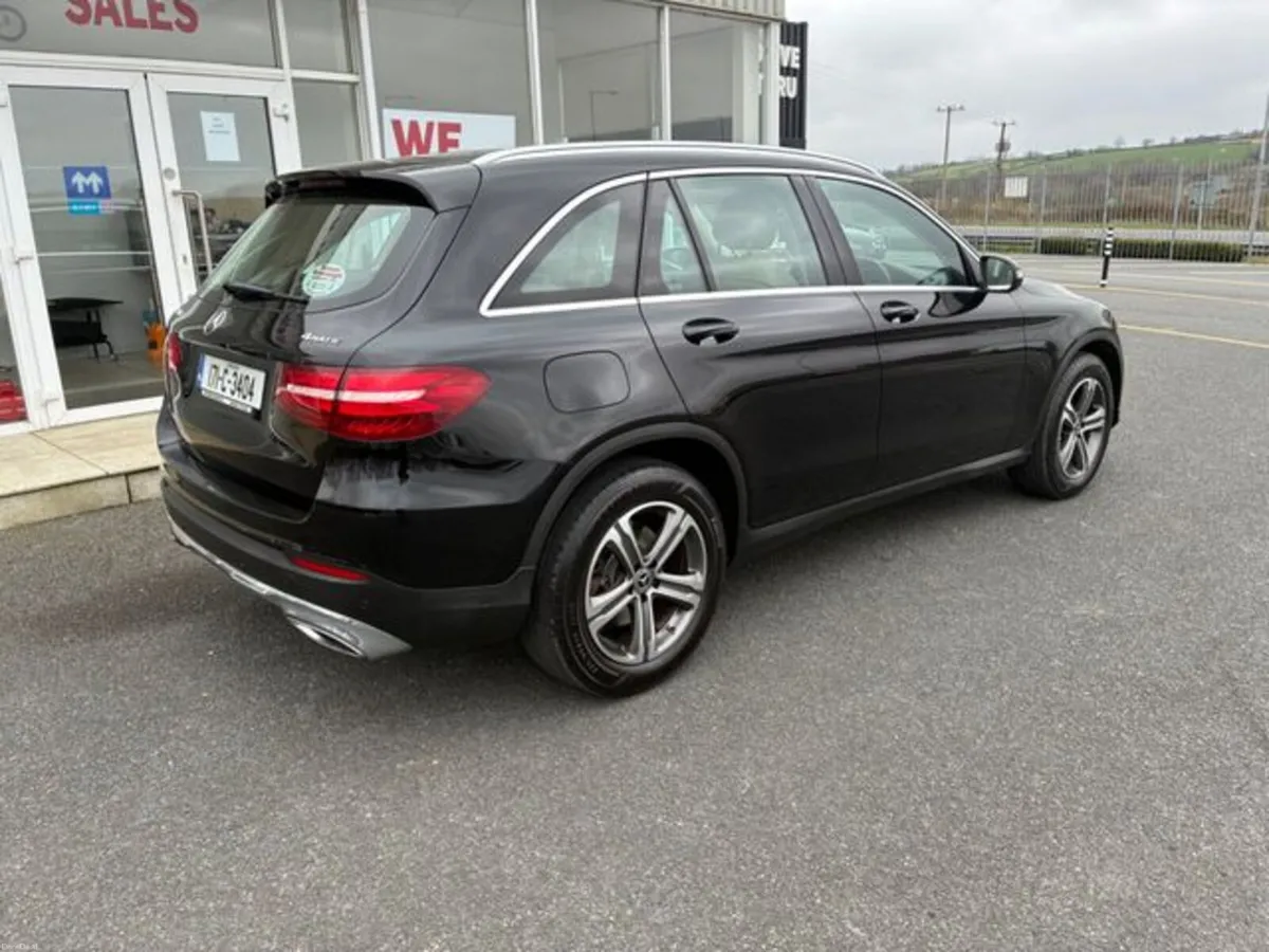 Mercedes-Benz GLC 220 d 4mati D 4matic 5DR Auto - Image 3