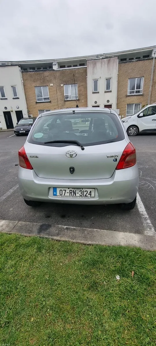 Toyota Yaris 2007 - Image 3
